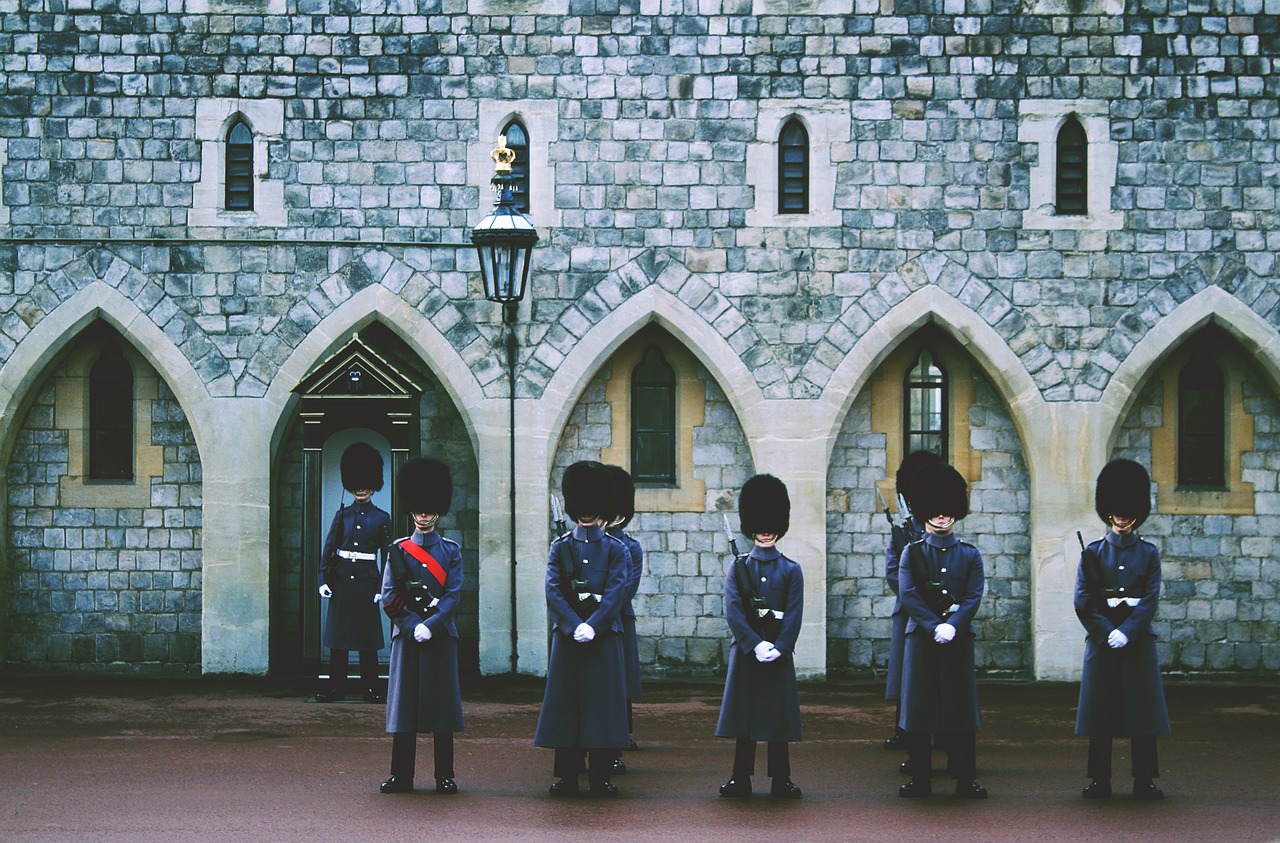 英国女子受邀免费游墨西哥后被逼运毒